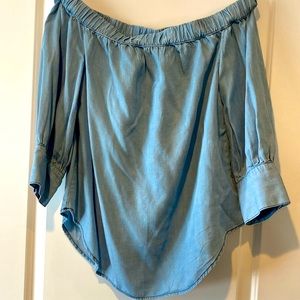 Who What Wear Chambray off the Shoulder Top. Size Medium NWT
